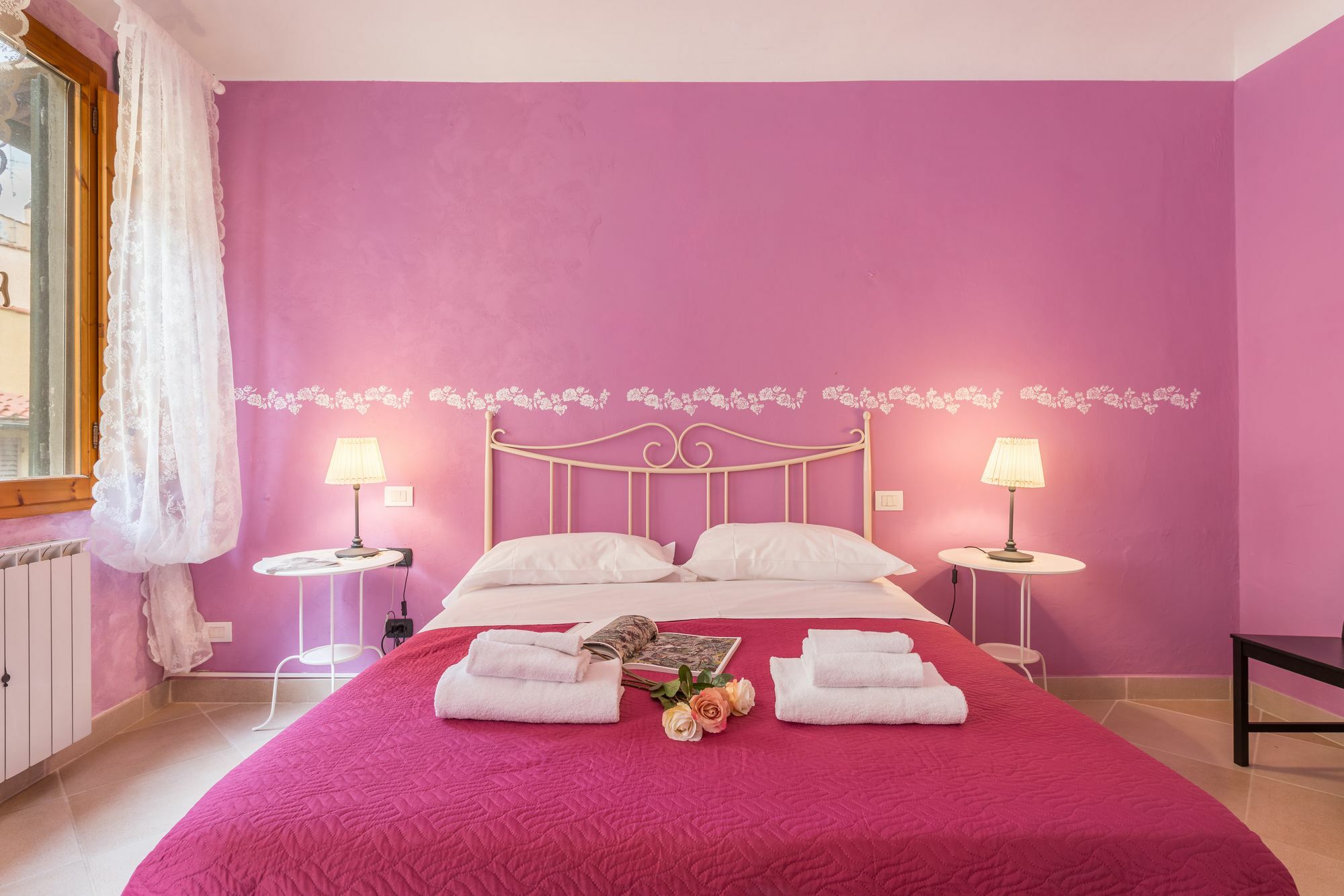 Colorful Sant'ambrogio Apartamento *